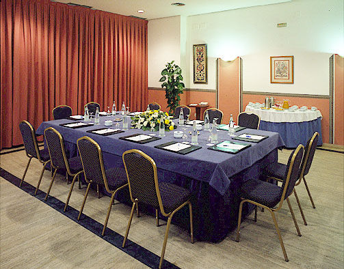 Occidental Gran Capitan Hotel Kordoba Bagian luar foto